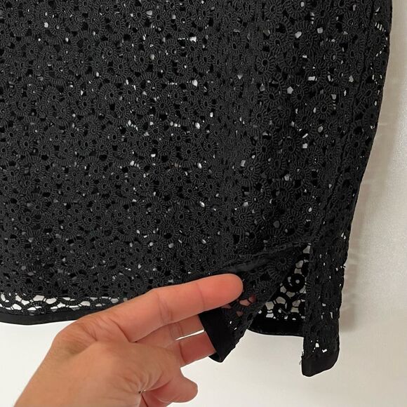 Saks Fifth Avenue Crochet Blouse Top Black Sheer Lace Rayon Short Sleeve Small - Picture 4 of 9
